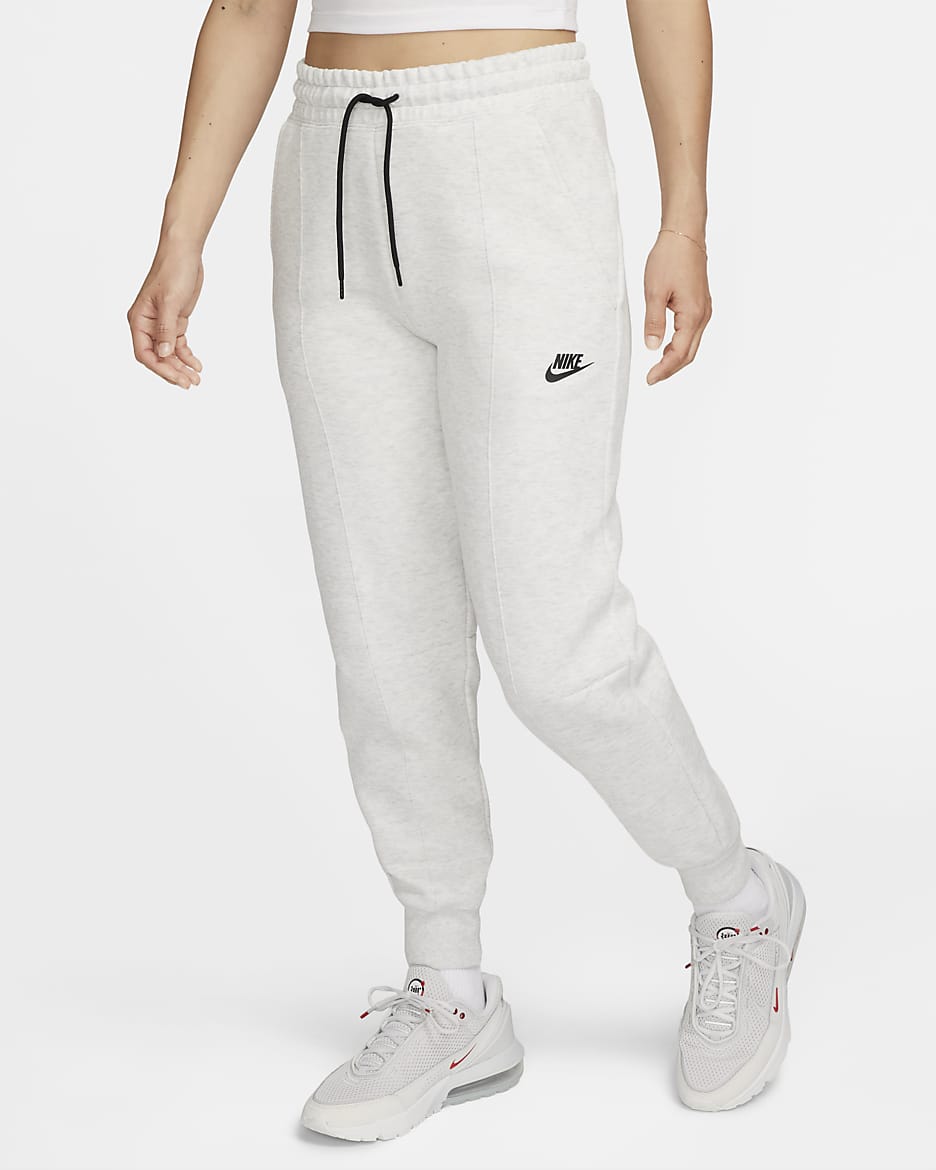 กางเกงจ๊อกกิ้งเอวปานกลางผู้หญิง Nike Sportswear Tech Fleece - Light Grey/Heather/ดำ