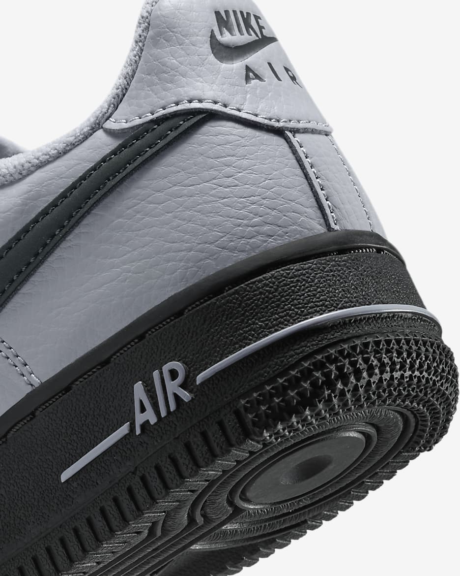 Nike Air Force 1 Older Kids' Shoes - Wolf Grey/Dark Smoke Grey