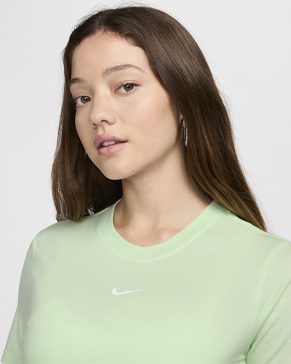 Nike Sportswear Essential Women's Slim Cropped T-Shirt - Vapour Green/White