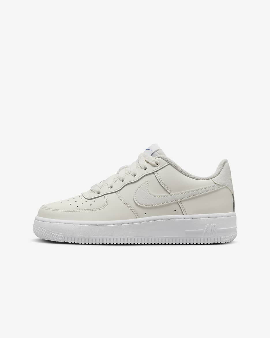 รองเท้าเด็กโต Nike Air Force 1 LV8 - Sail/ขาว/ดำ/Sail