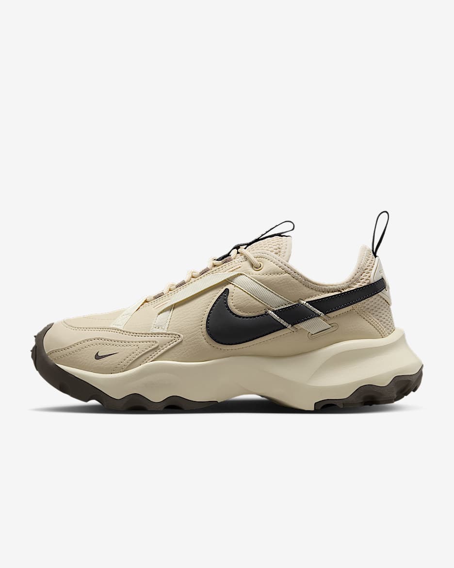 Nike TC 7900 Women's Shoes - Beach/Cave Stone/Coconut Milk/Off Noir