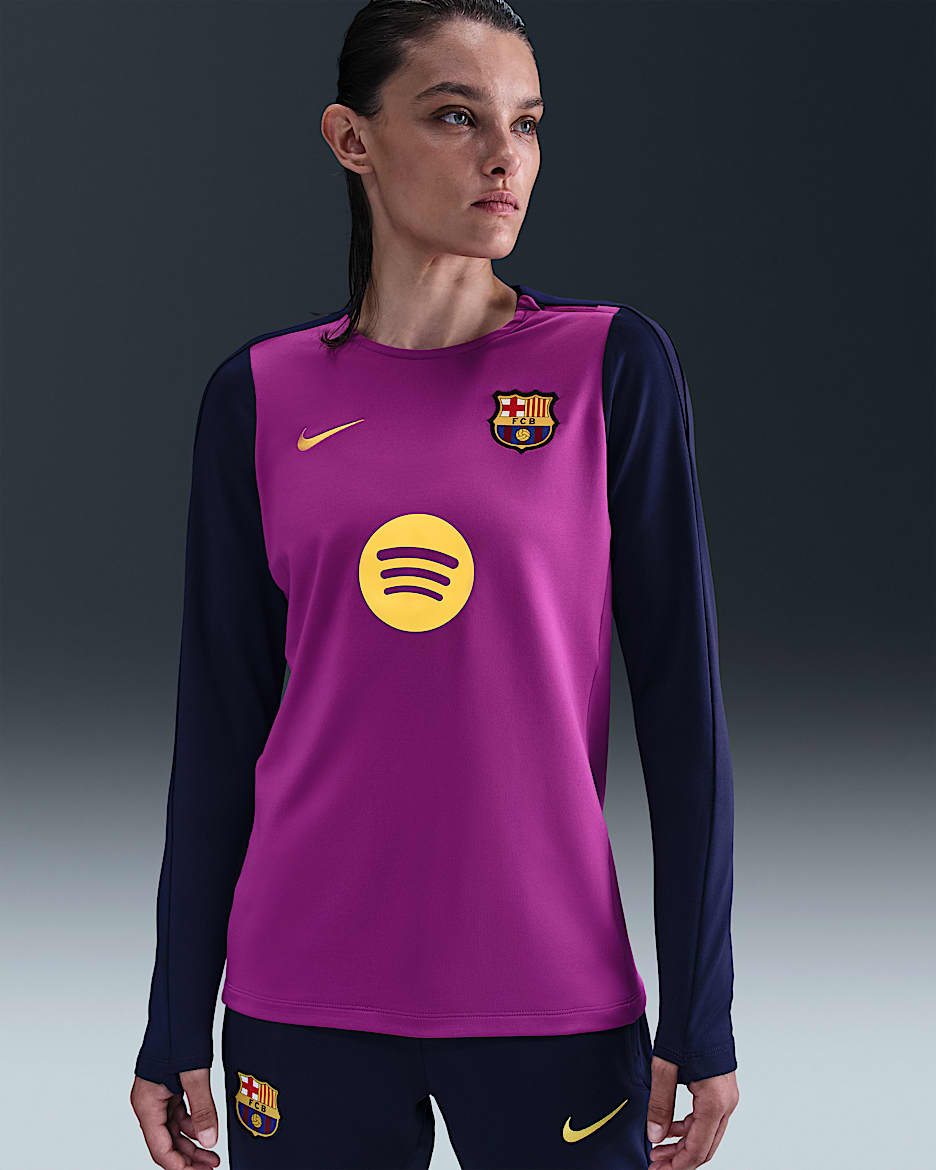 Camisola de futebol de gola redonda em malha Nike Dri-FIT Strike FC Barcelona para mulher - Roxo Vivid/Roxo Imperial/Roxo Imperial/Dourado Midwest