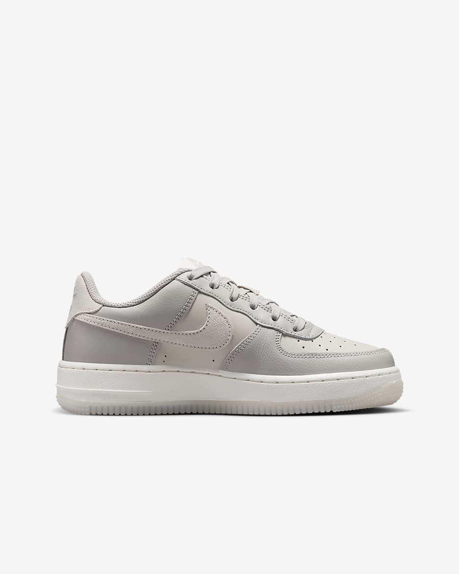 Tenis para niños grandes Nike Air Force 1 LV8 5 - Hueso claro/Mena de hierro claro/Blanco cumbre