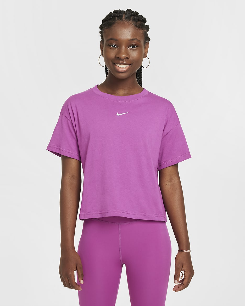 Nike Sportswear Essential T-Shirt (ältere Kinder, Mädchen) - Hot Fuchsia