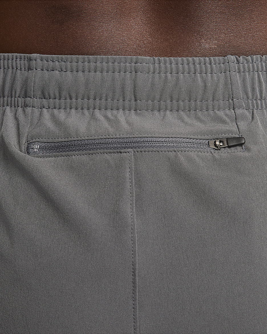 Pantaloni da running Nike Challenger – Uomo - Iron Grey