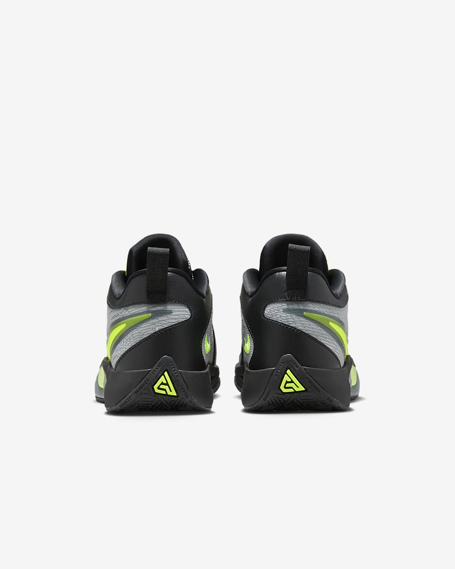 Tenis de básquetbol para niños grandes Giannis Freak 6 - Negro/Volt/Volt/Gris azulado