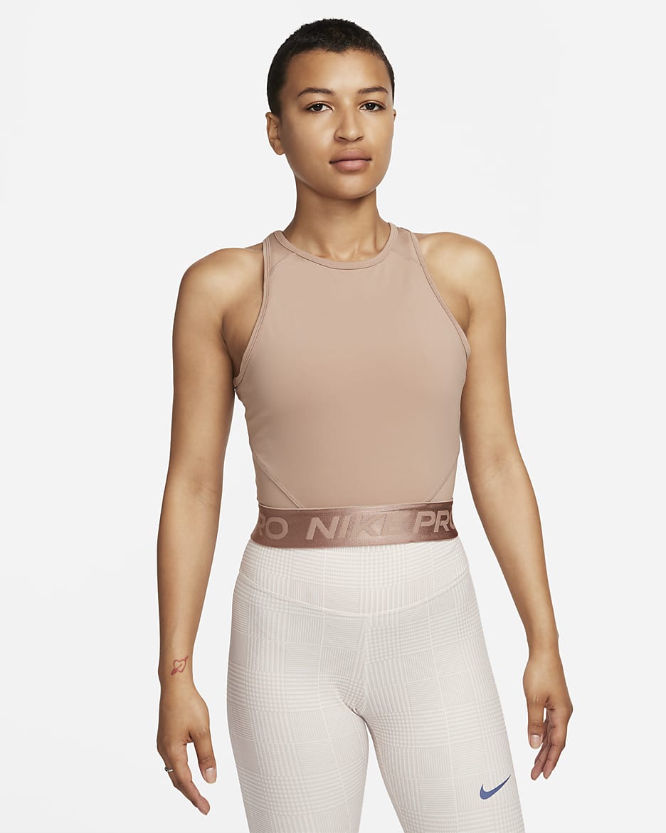 Nike Pro Dri-FIT croptop voor dames - Desert Dust