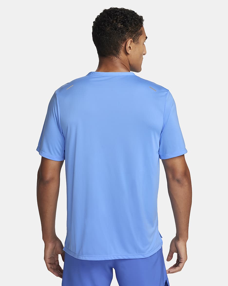 Playera de correr de manga corta Dri-FIT para hombre Nike Rise 365 - Azul universitario