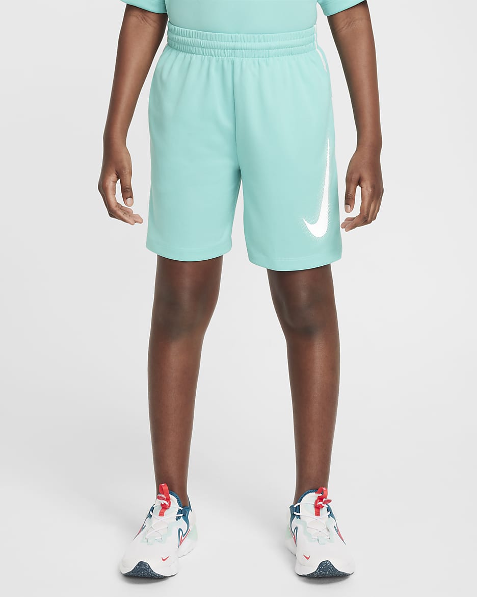 Nike Multi Pantalons curts Dri-FIT amb estampat d'entrenament - Nen - Green Frost/Blanc/Blanc