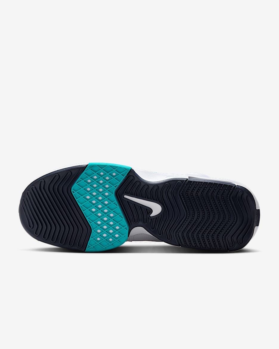 LeBron Witness VIII Basketball Shoes