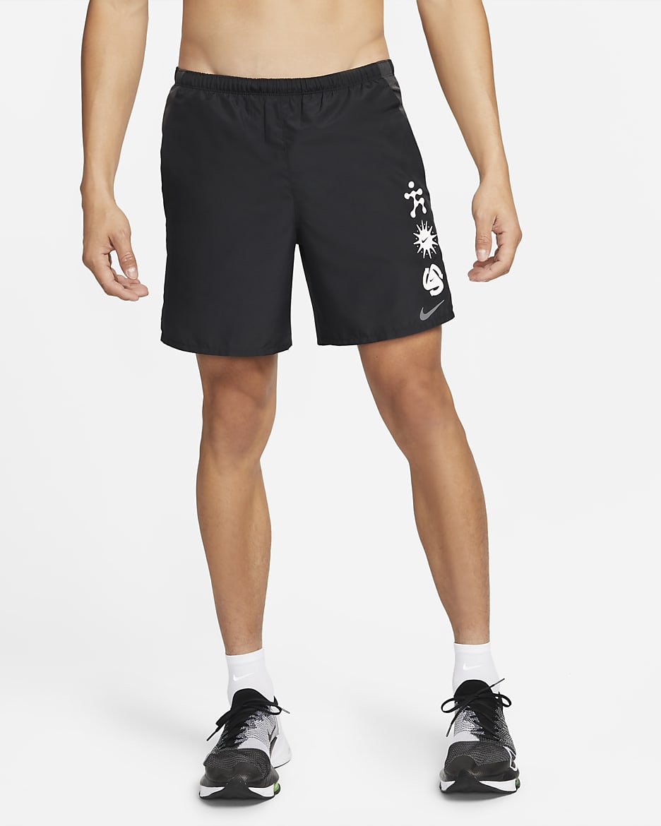 ナイキ Dri-FIT ワイルド ラン チャレンジャー メンズ 18cm ランニングショートパンツ (インナー付き) - ブラック/アンスラサイト/ホワイト