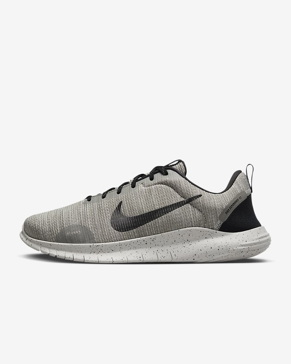 Löparsko för hårt underlag Nike Flex Experience Run 12 för män (extra bred) - Light Iron Ore/Flat Pewter/Svart