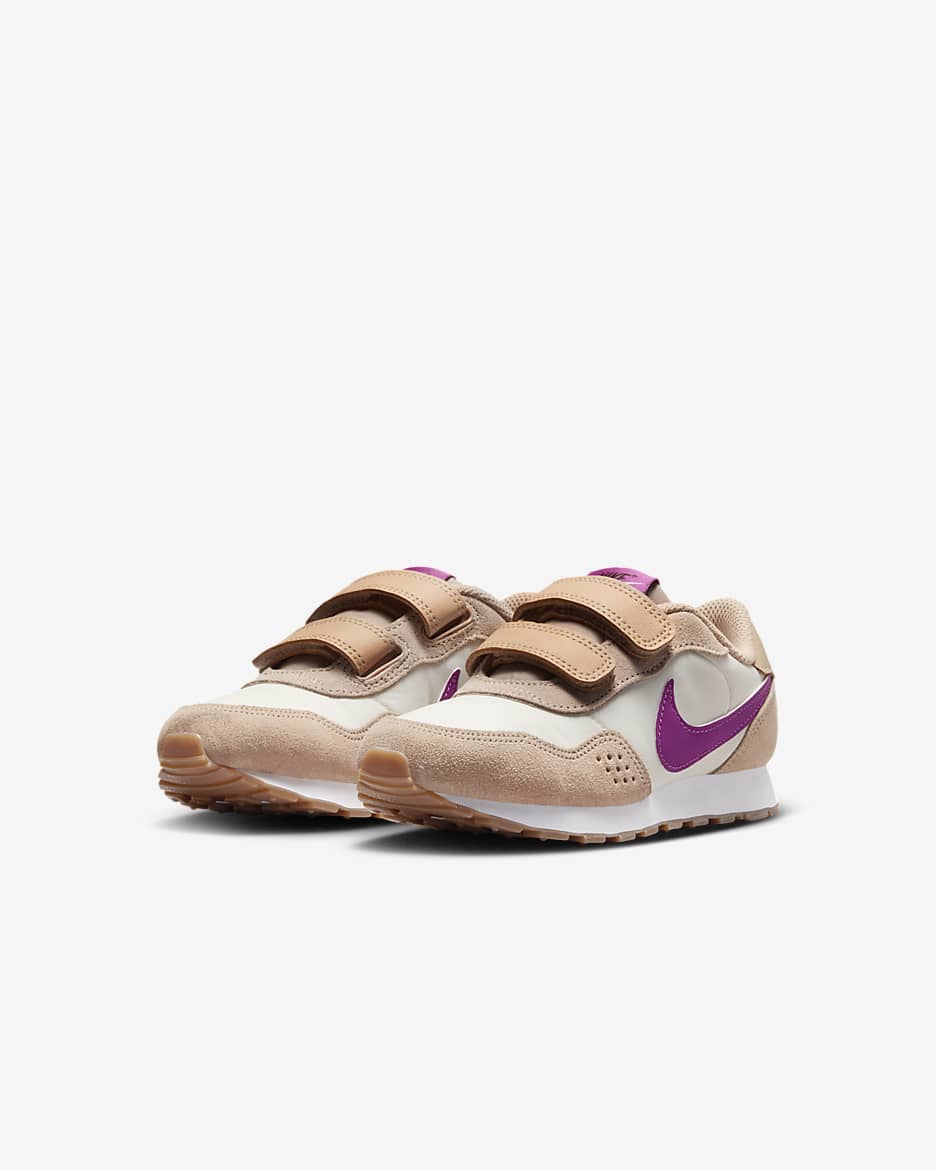 Nike MD Valiant Zapatillas - Niño/a pequeño/a - Hemp/Pale Ivory/Gum Medium Brown/Hot Fuchsia