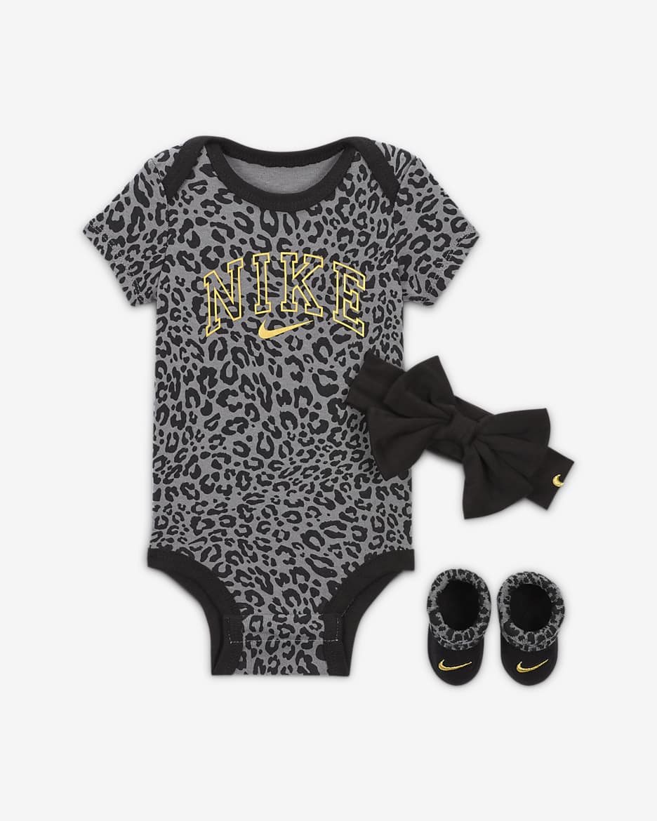 Nike Swoosh Spirit Baby 3-Piece Boxed Set. Nike.com