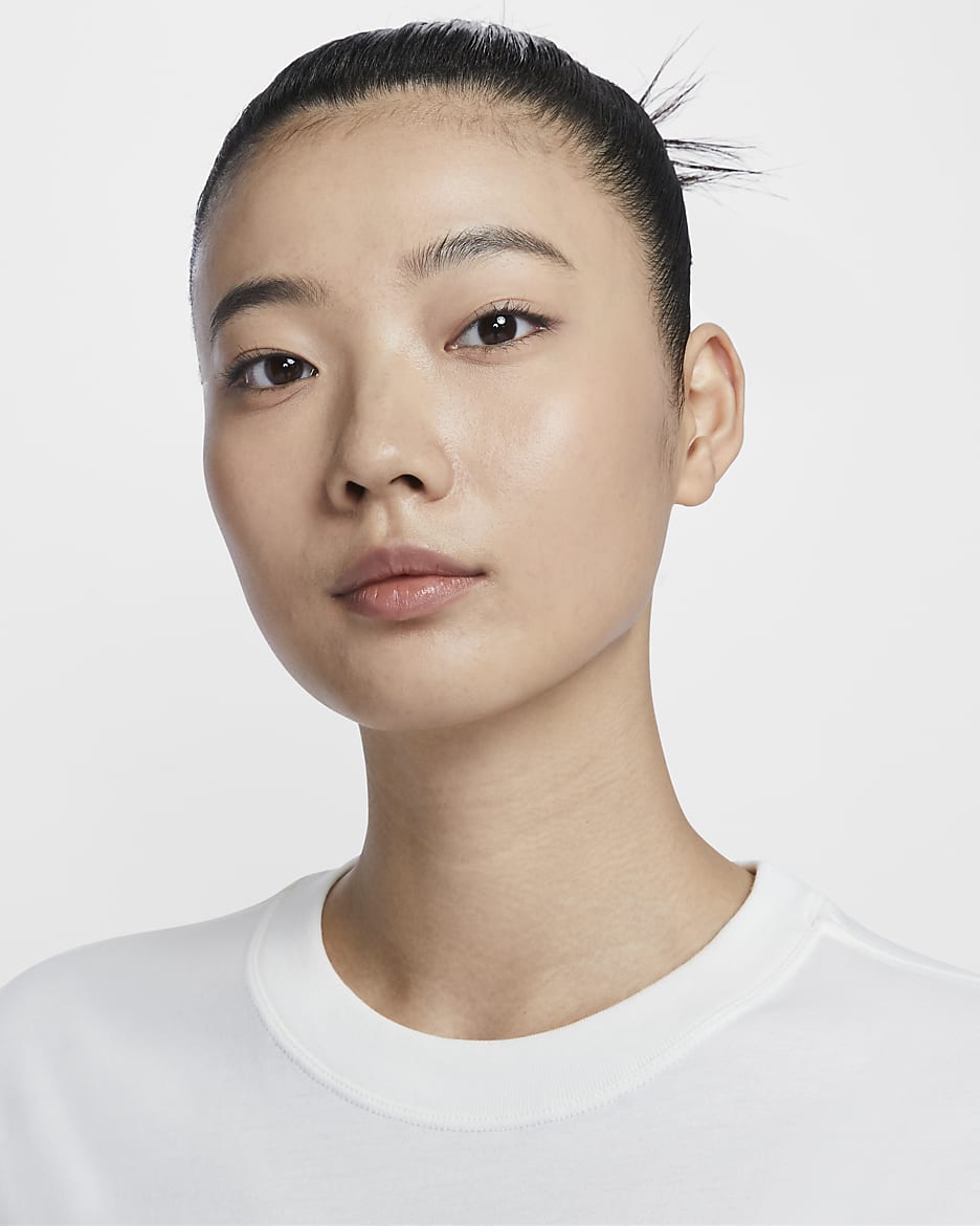 Nike Sportswear 女款 Artist 系列短袖圖樣 T 恤 - Sail