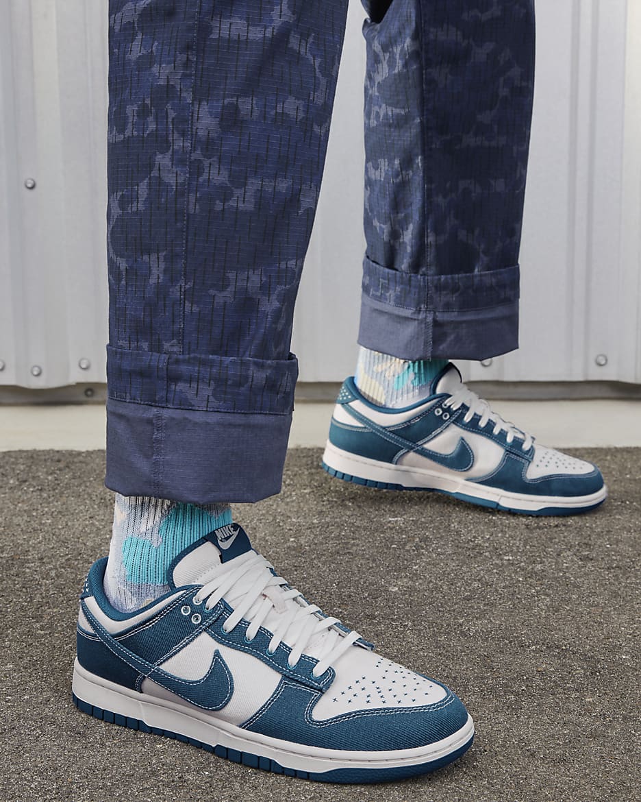 Nike Dunk Low Retro SE Men's Shoes - Summit White/Summit White/Industrial Blue/Industrial Blue