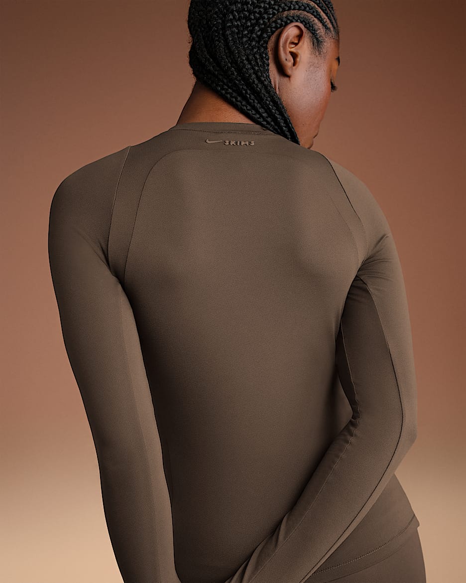 NikeSKIMS Airy Women's Long-Sleeve Crew-Neck Top
