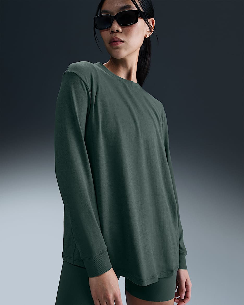 ナイキ ワン リラックスド ウィメンズ Dri-FIT ロングスリーブ トップ - ビンテージグリーン/ブラック