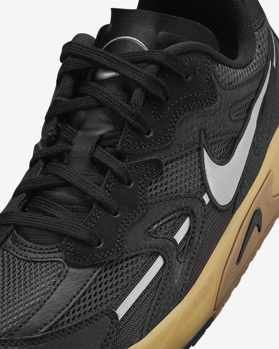 Sapatilhas Nike JAM para mulher - Preto/Castanho Gum claro/Castanho Gum médio/Prateado metalizado