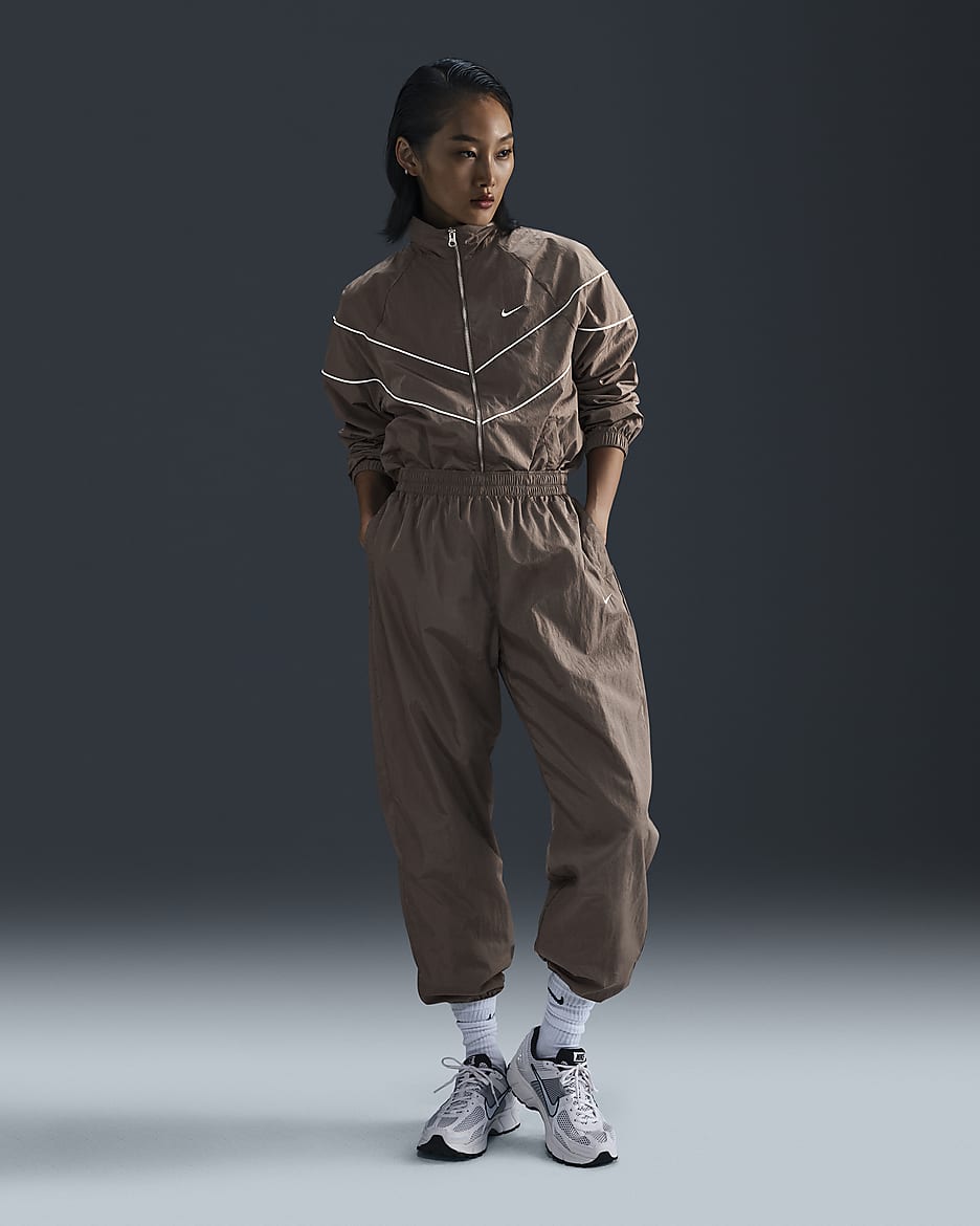 nikelab collection ghost windrunner women's jacket