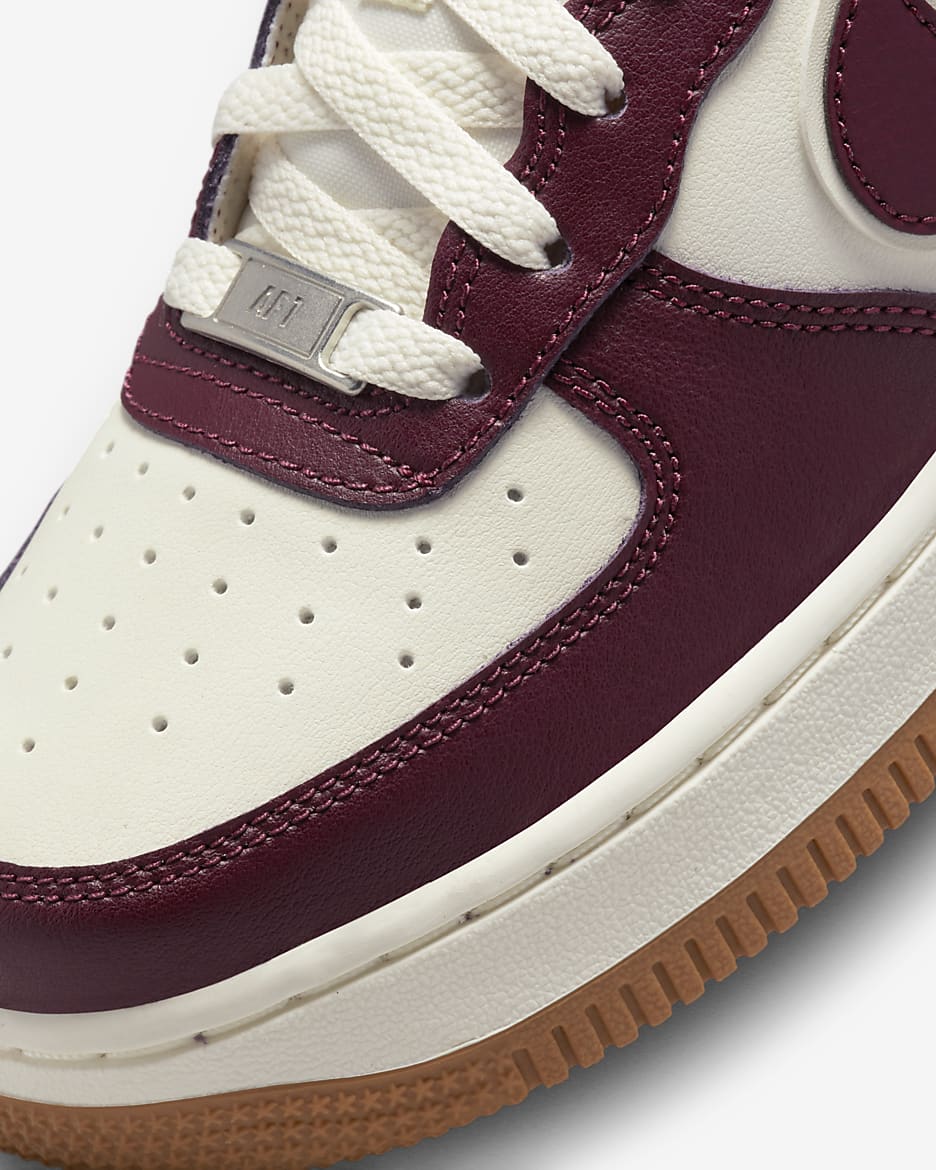 Nike Air Force 1 LV8 3 Older Kids' Shoes - Sail/Gum Medium Brown/Grey Fog/Night Maroon