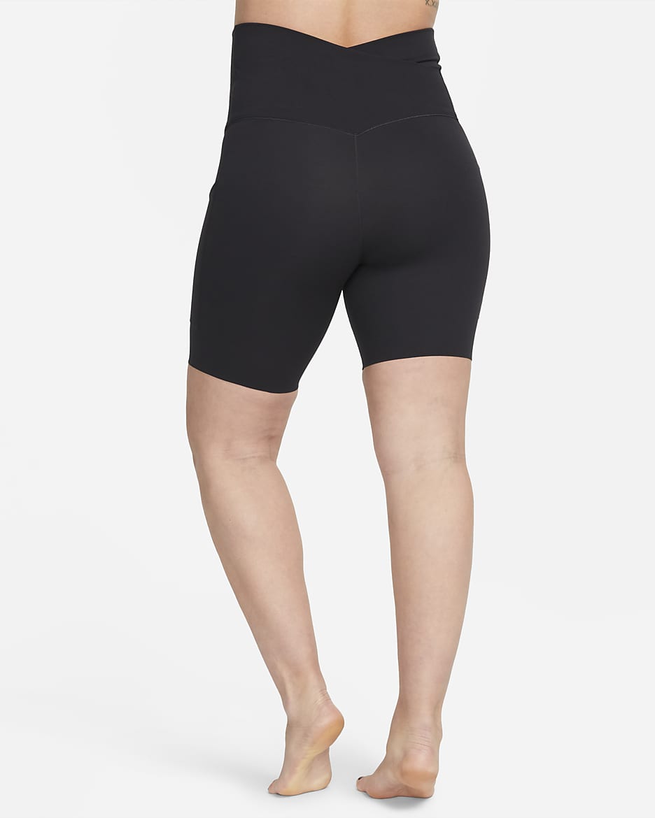 Nike Zenvy (M) bikershorts met zakken en iets ondersteunende hoge taille voor dames (21 cm, zwangerschapskleding) - Zwart