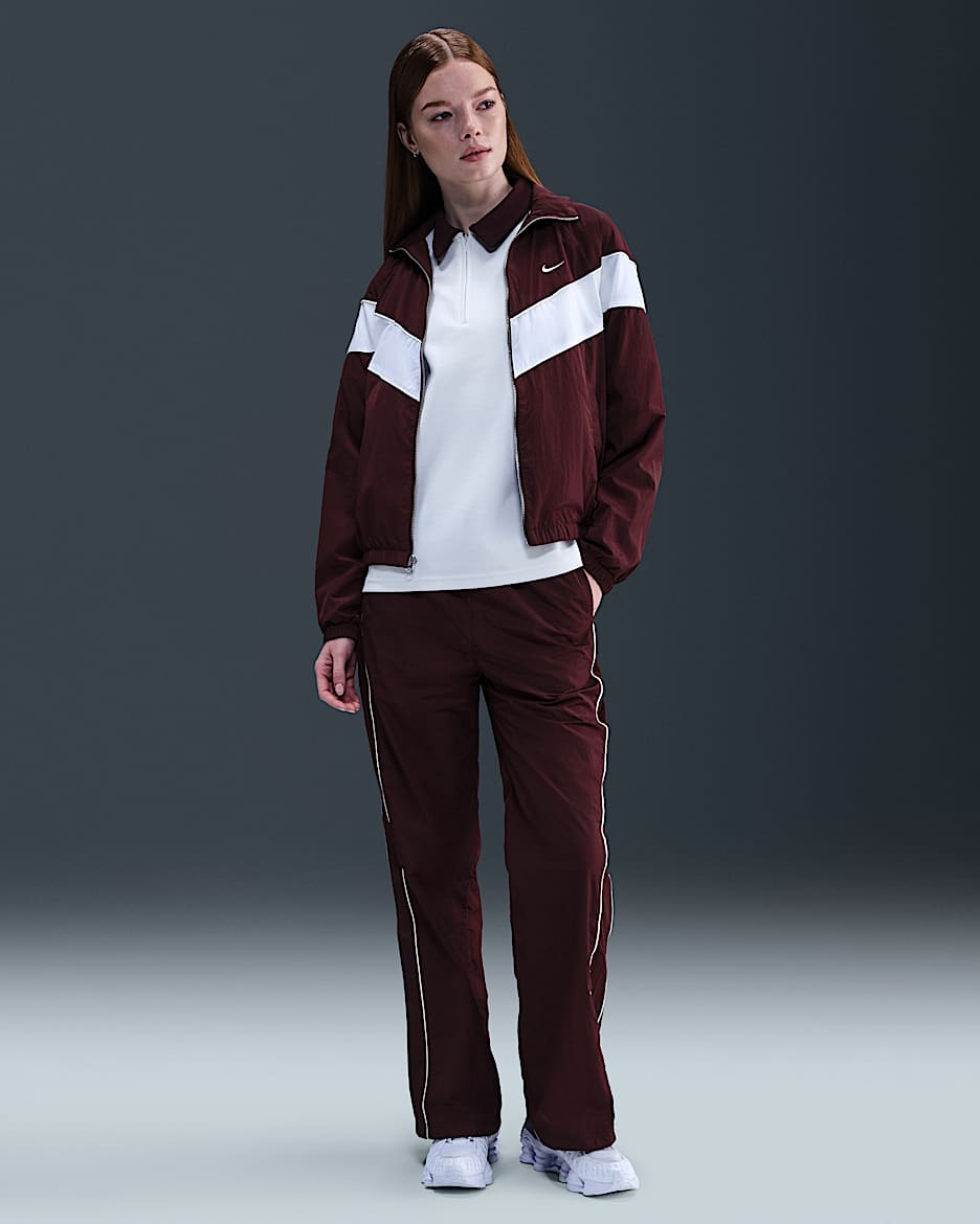 Vävda byxor Nike Windrunner med hög midja och vida fållar för kvinnor - Burgundy Crush/Sail/Sail