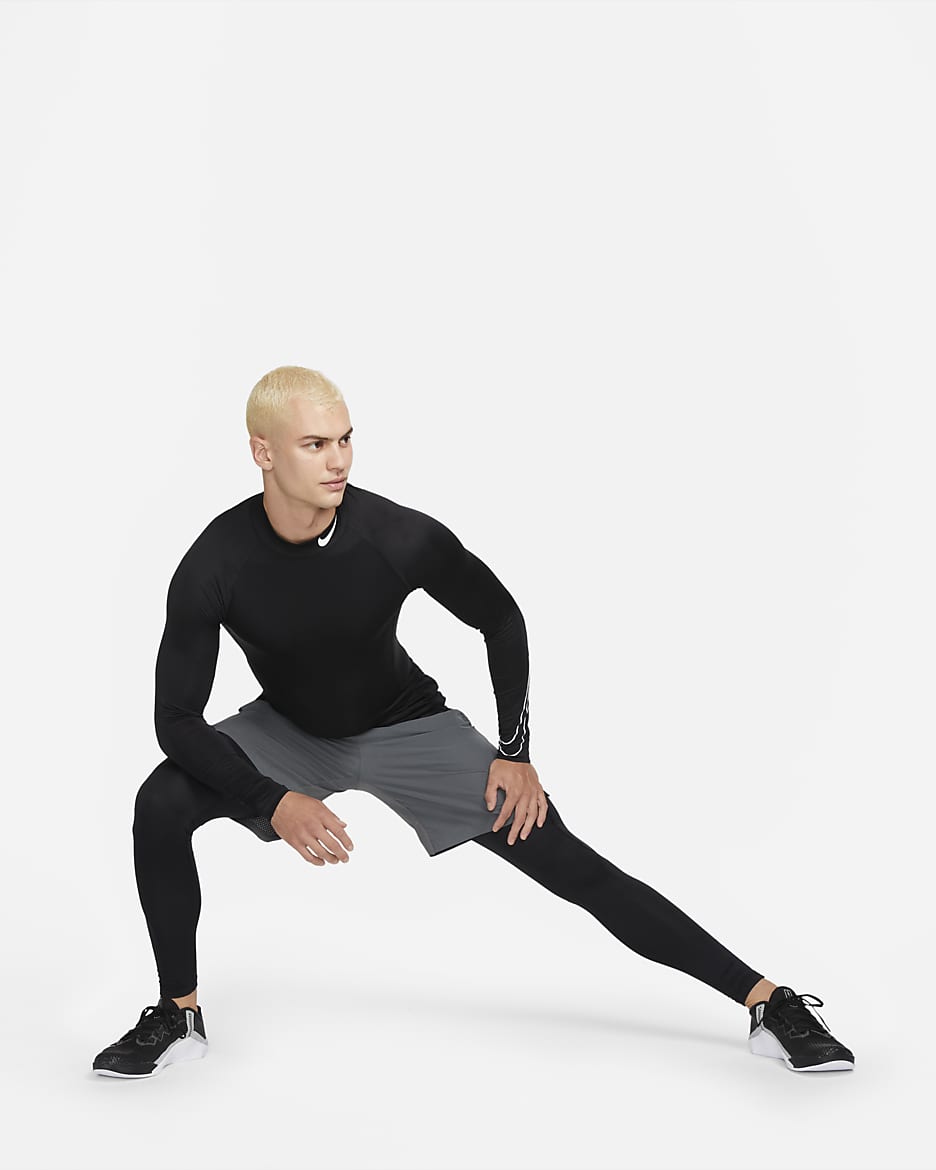 Nike Pro Dri-FIT Men's Tight-Fit Long-Sleeve Top - Black/White