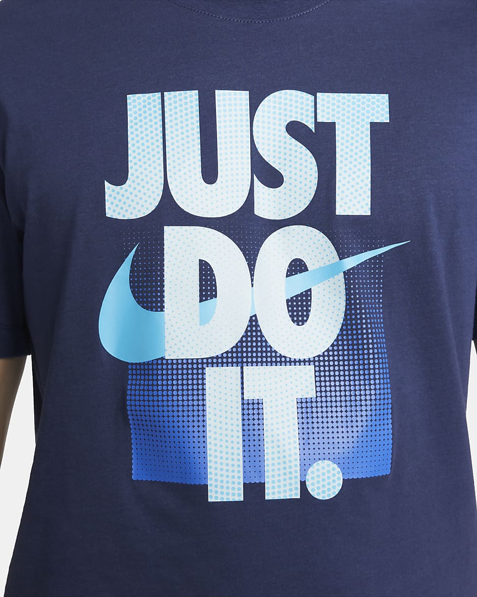 Nike Sportswear Men's T-Shirt - Midnight Navy