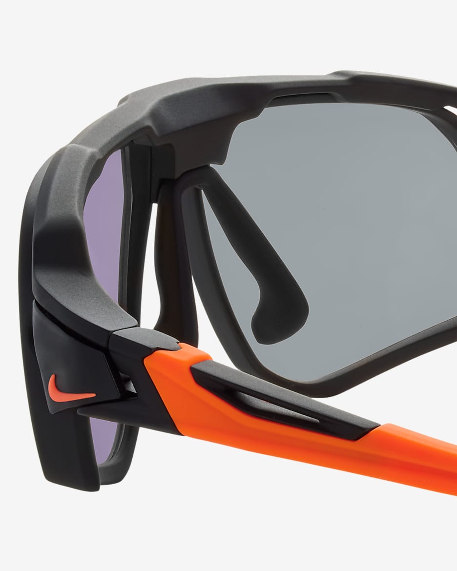 Nike Flyfree Sonnenbrille mit Road Tint - Schwarz/Total Orange