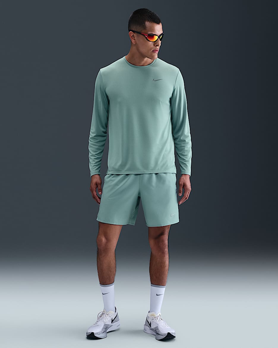 Shorts de correr Dri-FIT de 18 cm con forro de ropa interior para hombre Nike Challenger - Cañón/Cañón/Negro
