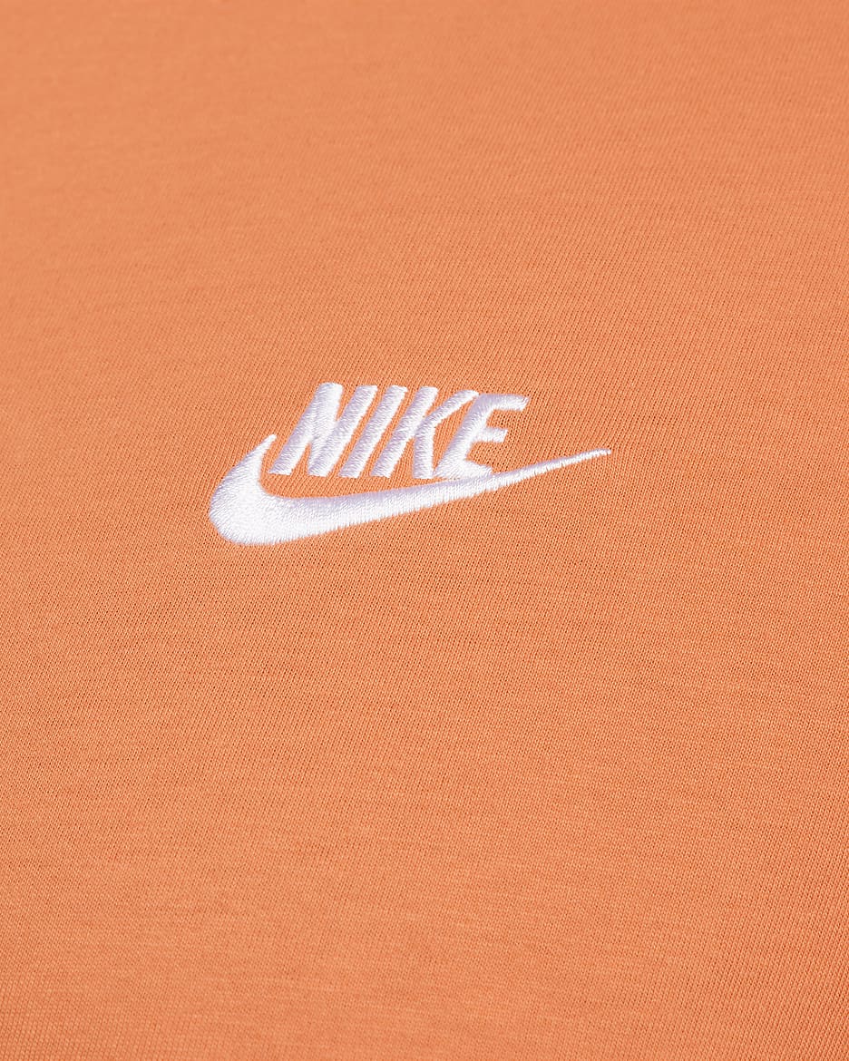 Nike Sportswear Club Men's T-Shirt - Bright Mandarin