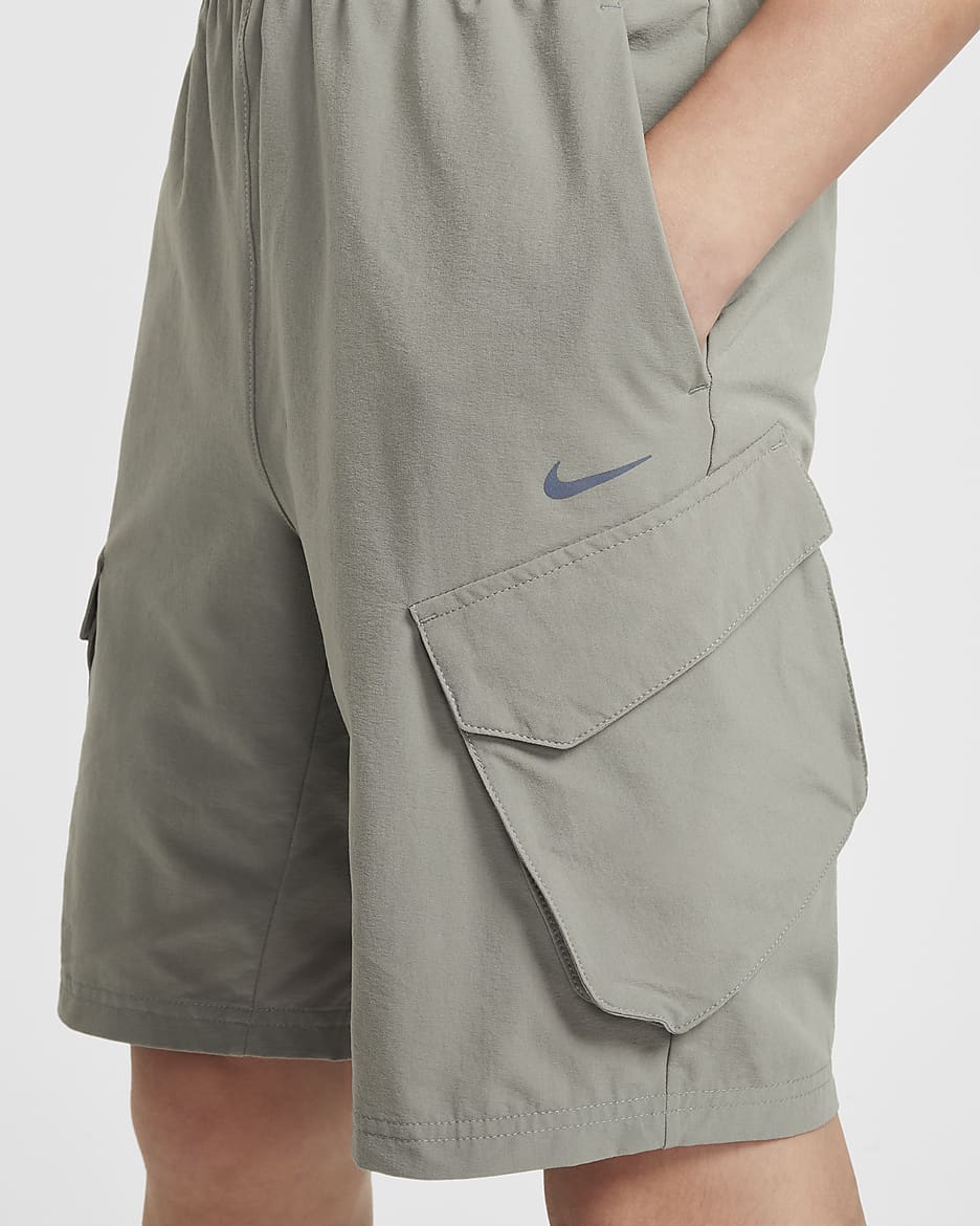 Nike Sportswear City Utility Older Kids' Cargo Shorts - Dark Stucco/Black