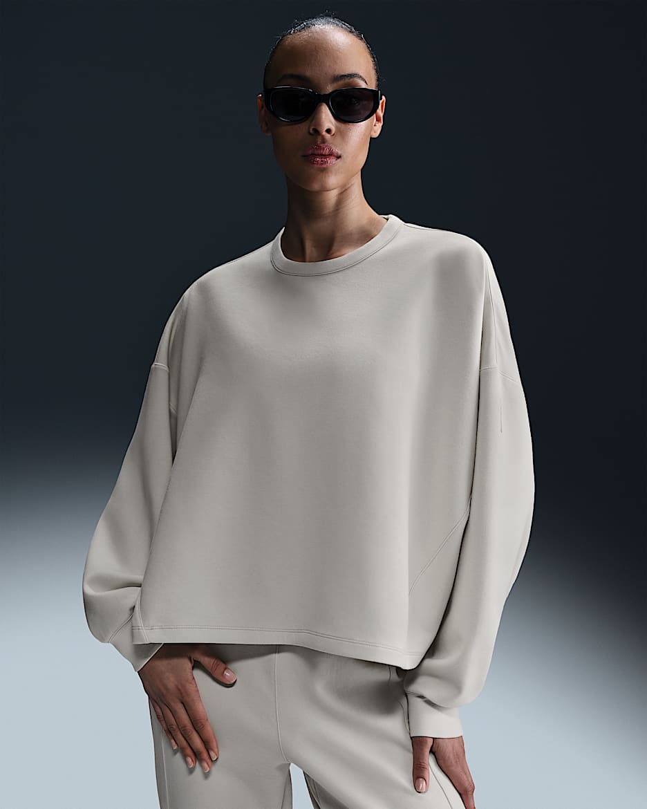 Nike 24.7 ImpossiblySoft Women's Dri-FIT Oversized Crew-Neck Top - Light Orewood Brown/Light Iron Ore