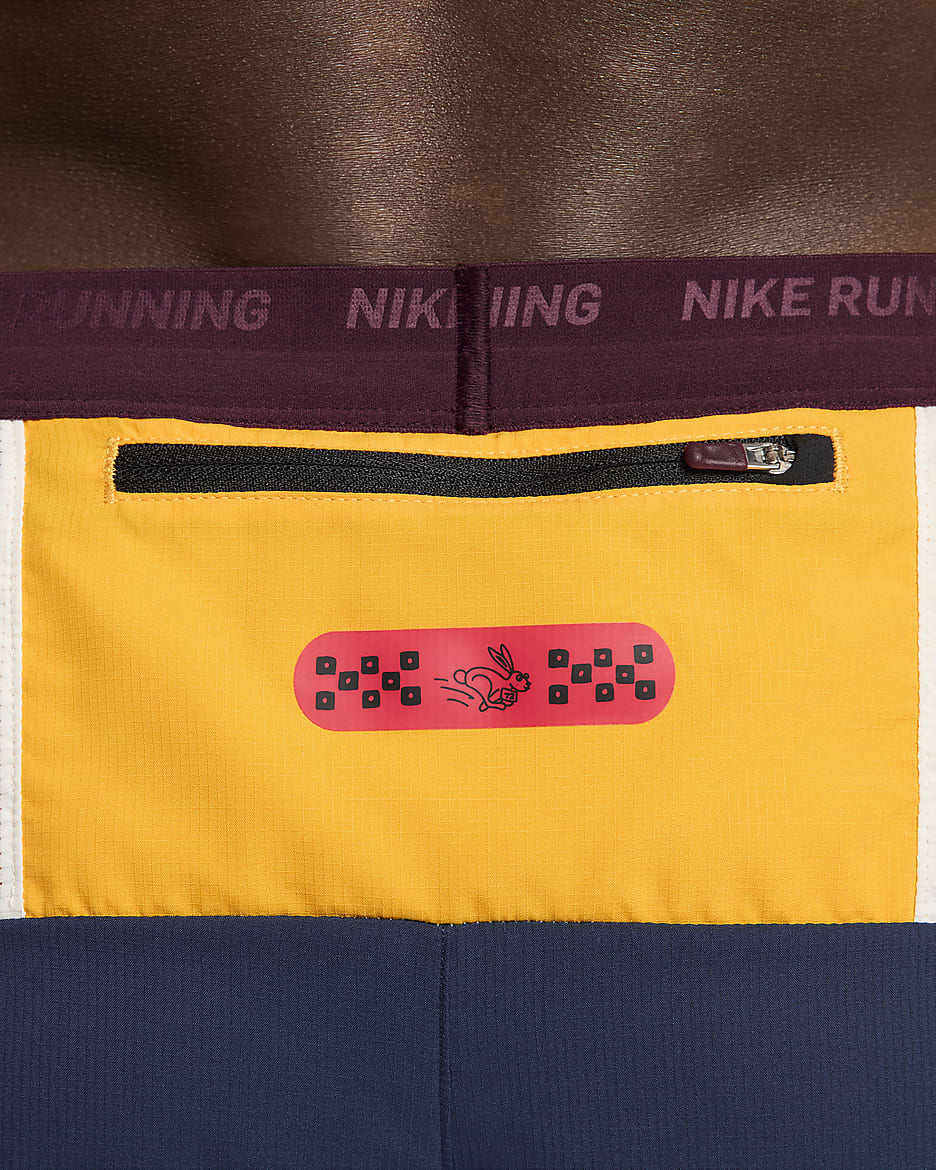 Nike Stride Men's Dri-FIT 13cm (approx.) Brief-Lined Running Shorts - Midnight Navy/University Gold/Sail