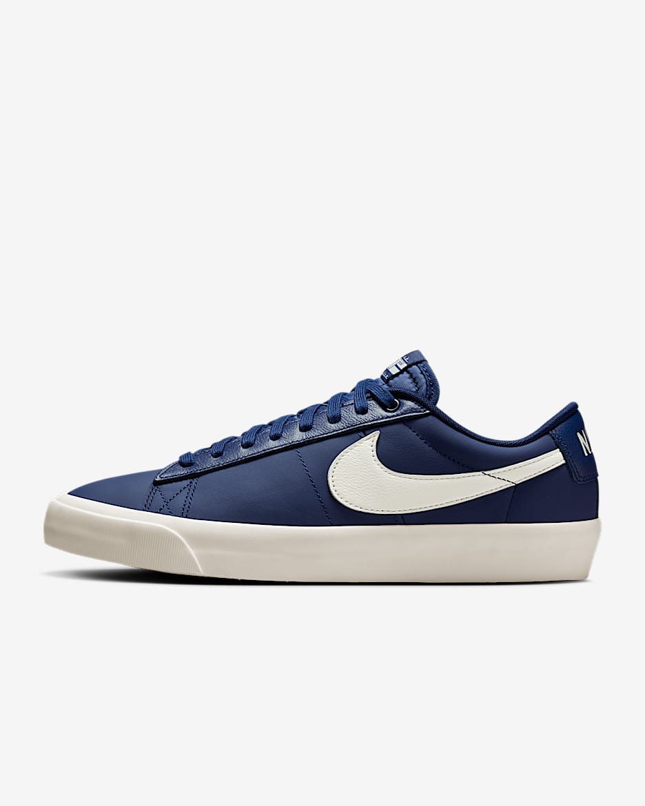 Nike SB Blazer Low Pro GT Schuh (Herren) - Blue Void/Blue Void/Sail