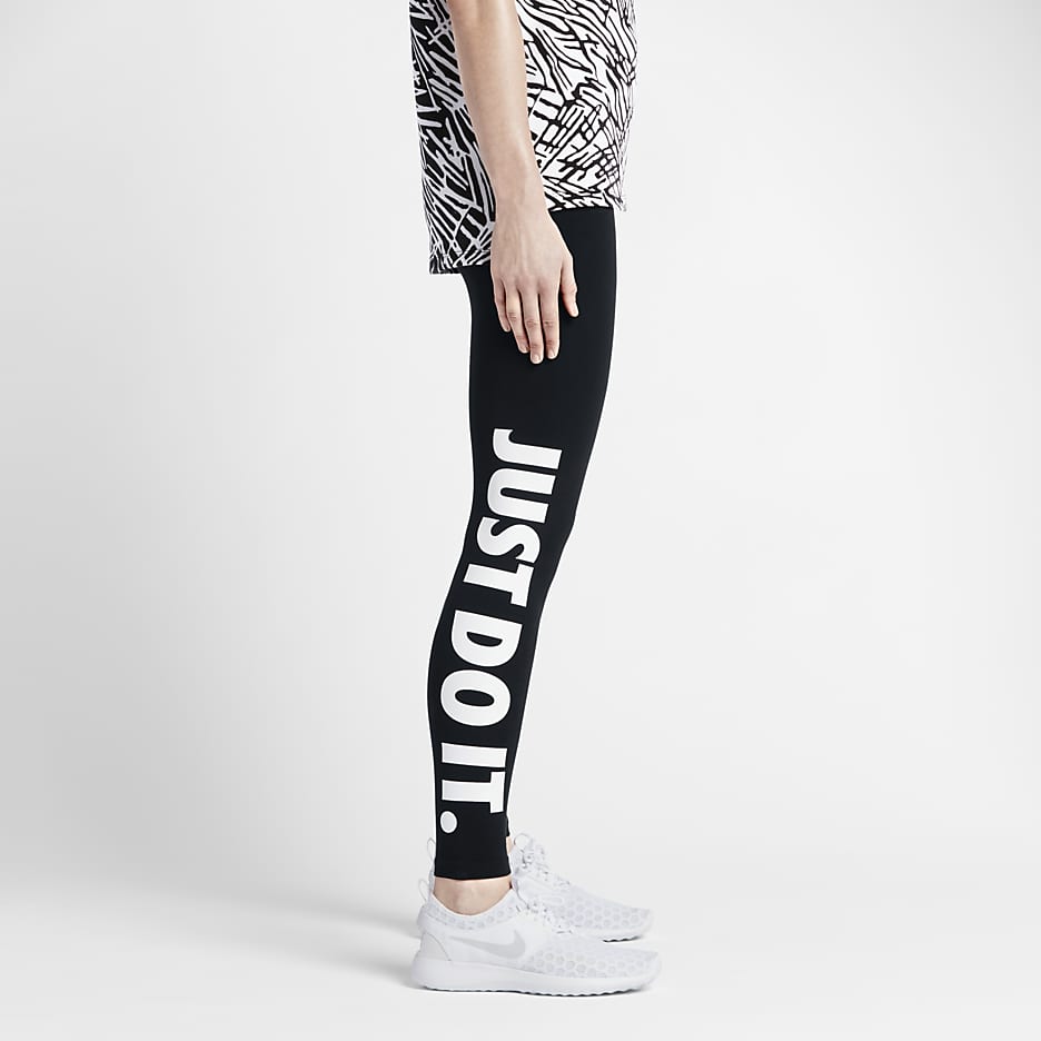 Nike Sportswear Leg-A-See leggings for dame - Svart/Hvit