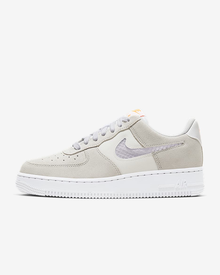 Nike Air Force 1 '07 SE Women's Shoe - Pure Platinum/Summit White/Hyper Crimson/White