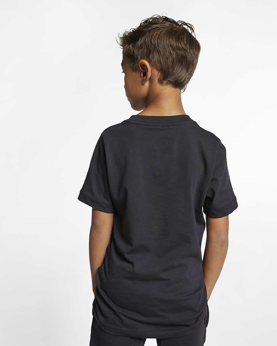 Nike Sportswear Older Kids' (Boys') T-Shirt - Black