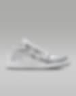 Air Jordan 1 Low SE Women's Shoes. Nike.com