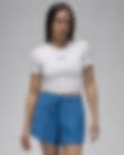 Low Resolution Jordan Kurz-T-Shirt mit schmaler Passform für Damen
