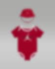 Low Resolution Jordan Jumpman Bucket Hat and Bodysuit Set-bodysuitsæt til babyer (0-6 mdr.)