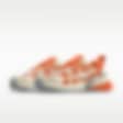 Low Resolution รองเท้าผู้หญิงออกแบบเอง Nike V2K Run By You