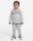 Low Resolution Set med huvtröja och byxor Nike Sportswear Tech Fleece för små barn