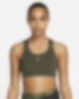 Low Resolution สปอร์ตบราผู้หญิงซัพพอร์ตระดับกลางมีแผ่นฟองน้ำ 1 ชิ้น Nike Swoosh