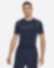 Low Resolution Kortærmet Nike Pro Dri-FIT-overdel med tætsiddende pasform til mænd