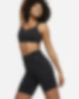 Low Resolution Nike Go Biker-Shorts (ca. 20 cm) mit starkem Halt, hohem Bund und Taschen für Damen