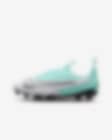 Low Resolution Nike Jr. Phantom GX Academy Older Kids' Multi-Ground Low-Top Football Boot