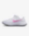 Low Resolution Nike Revolution 6 FlyEase Next Nature Women's Easy On/Off Road Running Shoes