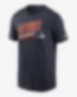 Low Resolution Chicago Bears Essential Blitz Lockup Men's Nike NFL T-Shirt